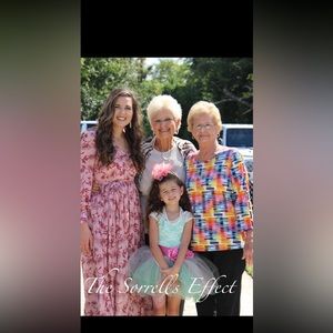 Pink lily dress I have two of them size medium and small.